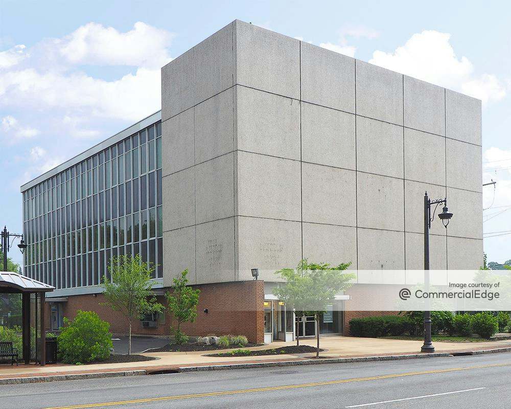 Chase Bank Building 2 New Hempstead Road, New City, NY Office Space